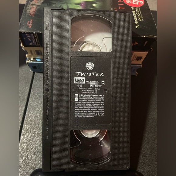 Twister VHS - Picture 4 of 6